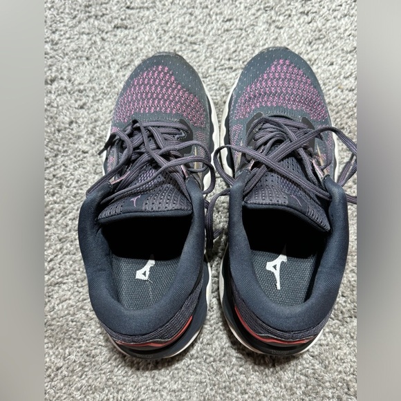 Mizuno Womens Wave Horizon 5 Running Shoe Size 8 - blue and purple color - Picture 3 of 8